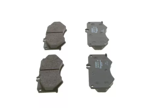 BOSCH Brake Pad Set, disc brake (0986467841)