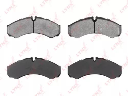 LYNXAUTO Disc brake pads, rear (BD-2833)